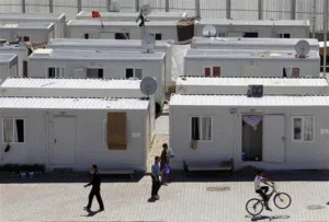 prefab container house for temporary accommodation modular housing units for emergency shelter projects container house camp layout prefab container house exterior view temporary accommodation container house project
